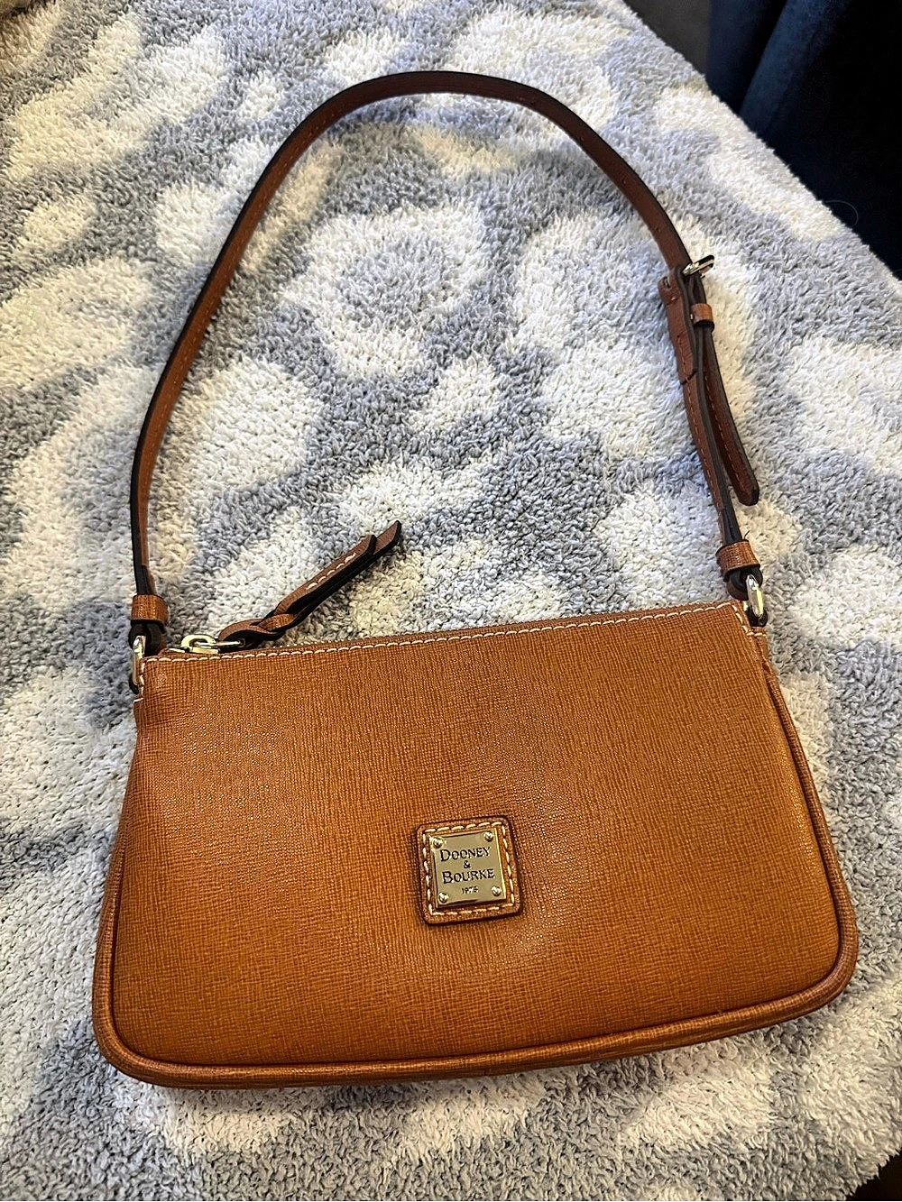 Dooney & Bourke Saffiano Small Zip Crossbody Baguette Brown